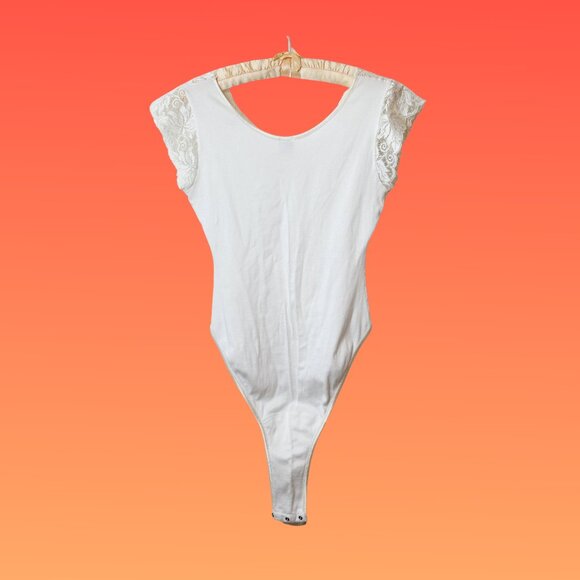 Bravo Cotton White Bodysuit / Leotard with Lace Accents, Size 4 - Picture 9 of 9